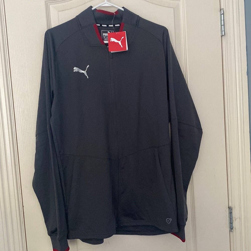 (NWT) PUMA Classics Men's Logo Hoodie Zip-up